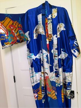 Silky Blue Floral Print Kimono Robe